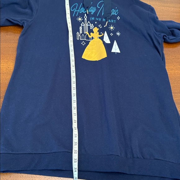 Disney Princess Holiday Magic In My Heart Size Large Long Hoodie sweatshirt New - Picture 12 of 12